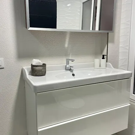 Apartament 1 Linea De Playa Puerto Deportivo Vistas Al Mar Recien Reformado