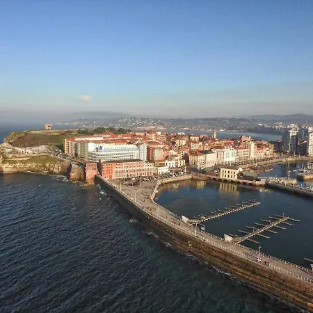 1 Linea De Playa Poniente, Puerto Deportivo Recien Reformado * Gijón