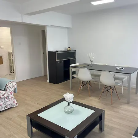 1 Linea De Playa Puerto Deportivo Vistas Al Mar Recien Reformado דירה *