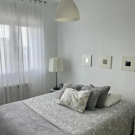 1 Linea De Playa Puerto Deportivo Vistas Al Mar Recien Reformado דירה גיחון