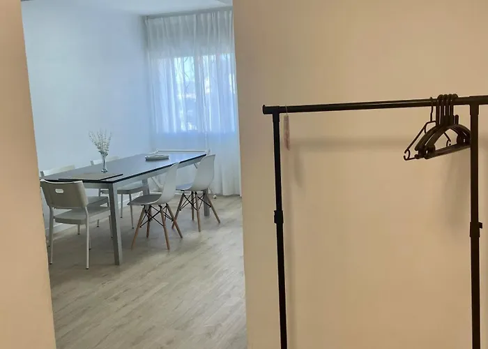 Apartamento 1 Linea De Playa Poniente, Puerto Deportivo Recien Reformado *