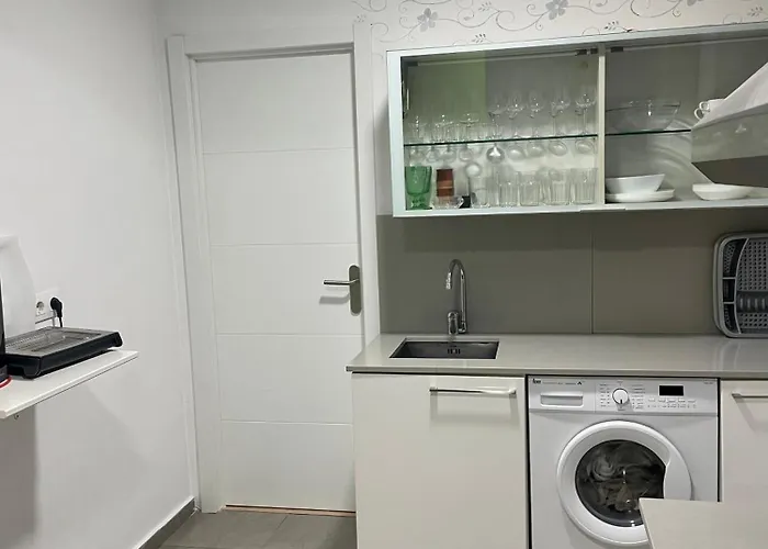 1 Linea De Playa Poniente, Puerto Deportivo Recien Reformado Apartamento Gijón