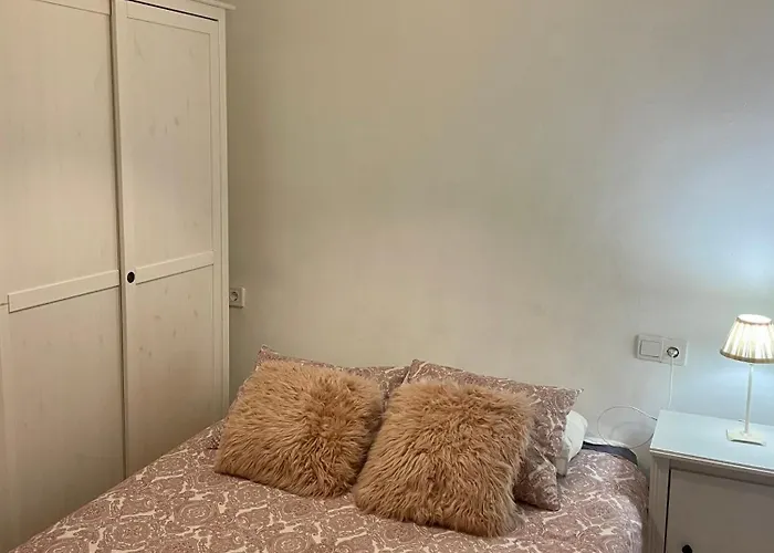 1 Linea De Playa Poniente, Puerto Deportivo Recien Reformado Gijón