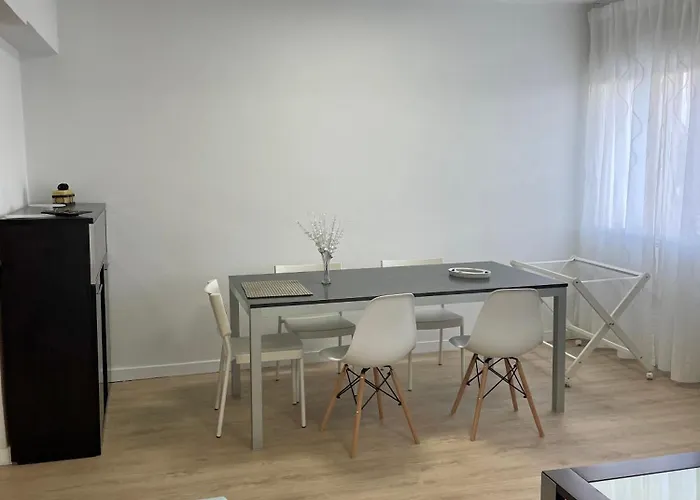 Apartamento 1 Linea De Playa Poniente, Puerto Deportivo Recien Reformado