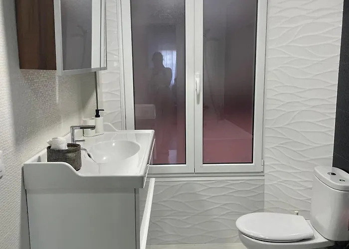 1 Linea De Playa Poniente, Puerto Deportivo Recien Reformado * Gijón