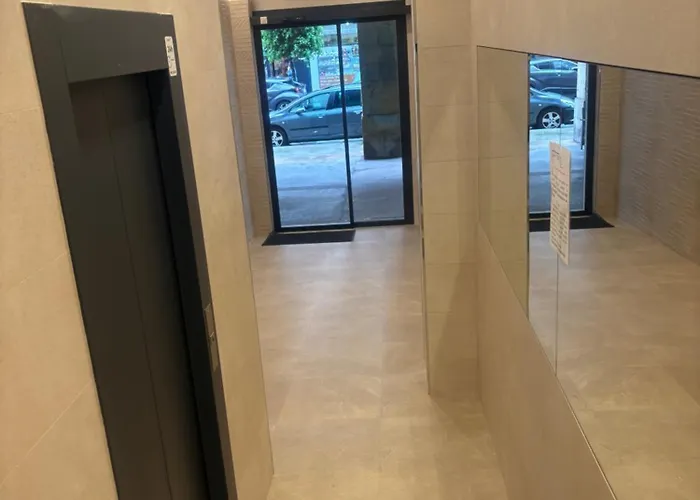 Apartamento 1 Linea De Playa Poniente, Puerto Deportivo Recien Reformado *